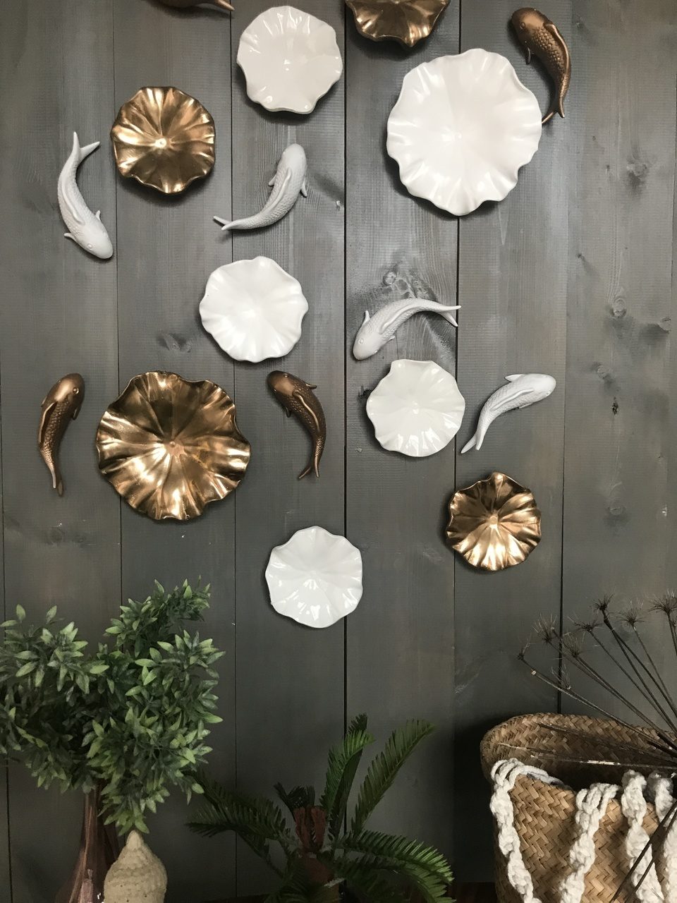 Lotus Leaves Wall Decor set in Gold